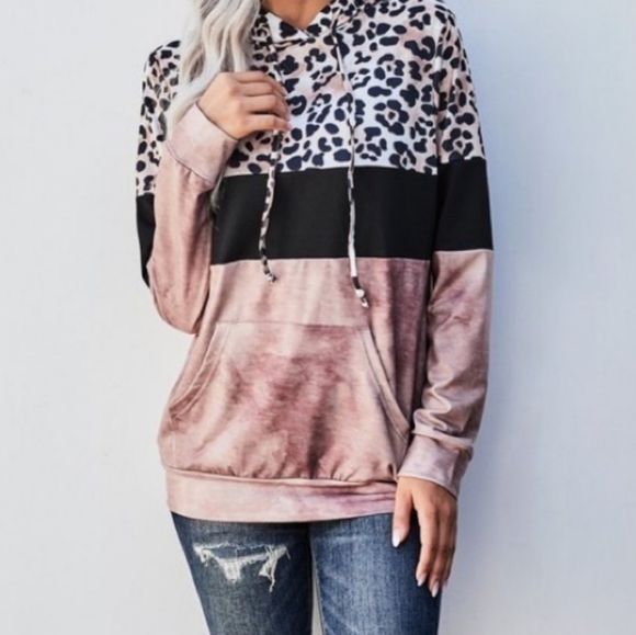 Leopard Print Hoodie - Picture 3 of 3